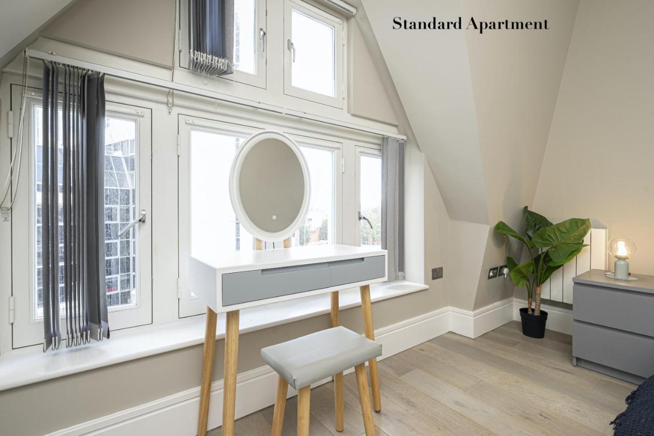 Superb Apartments Opposite Edgware Road Station London Room photo
