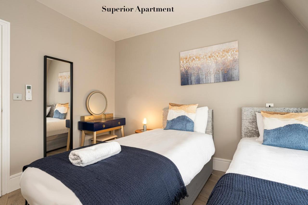 Superb Apartments Opposite Edgware Road Station London Exterior photo