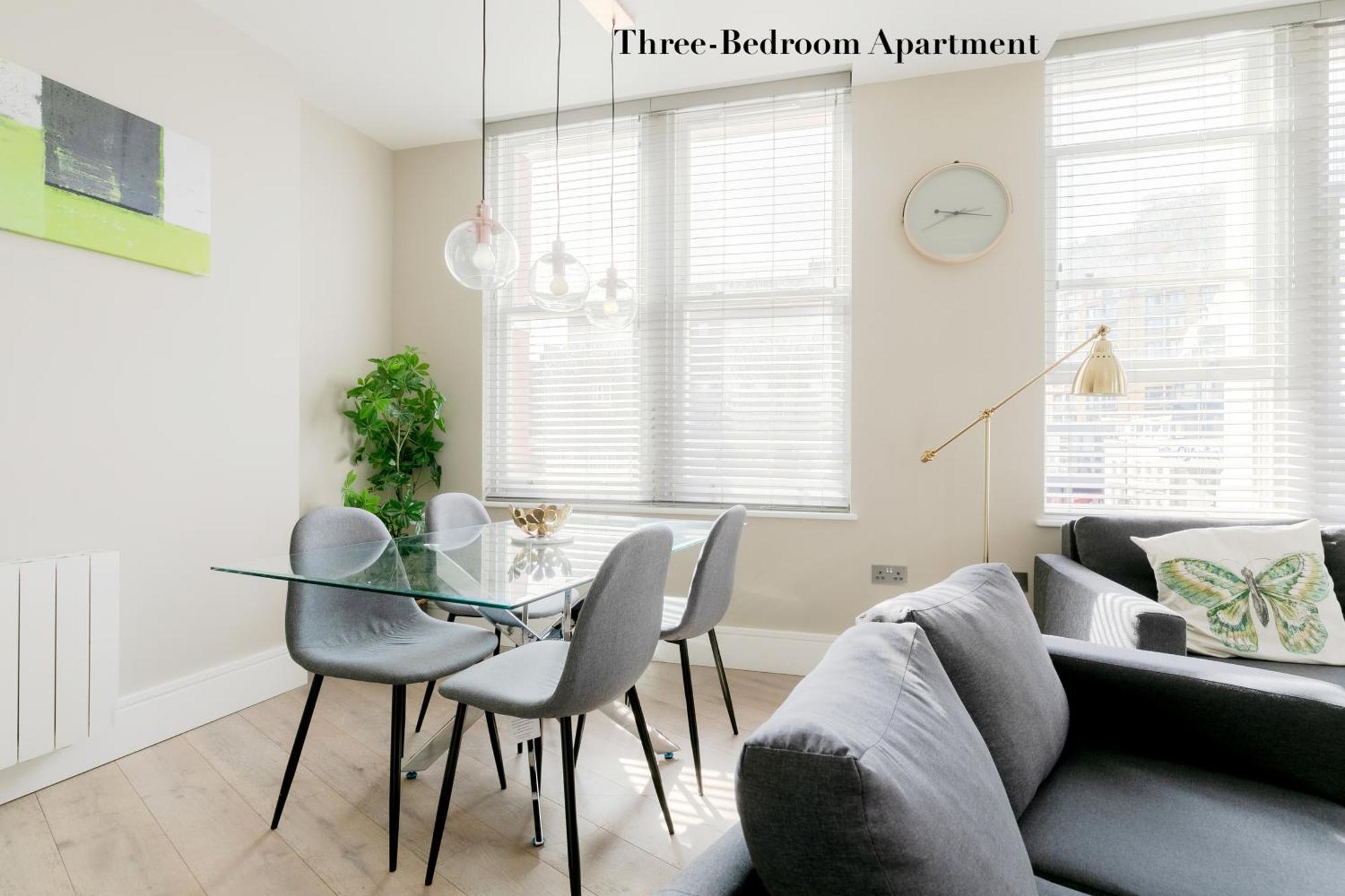 Superb Apartments Opposite Edgware Road Station London Room photo